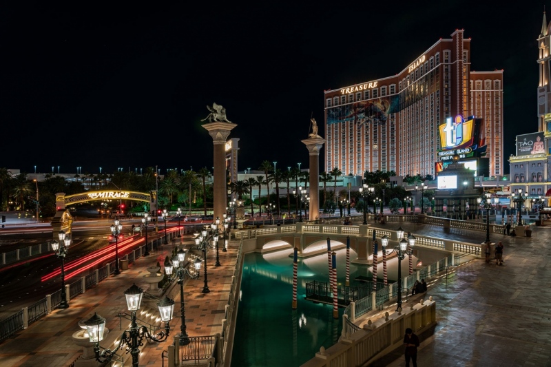 Venetian-10-