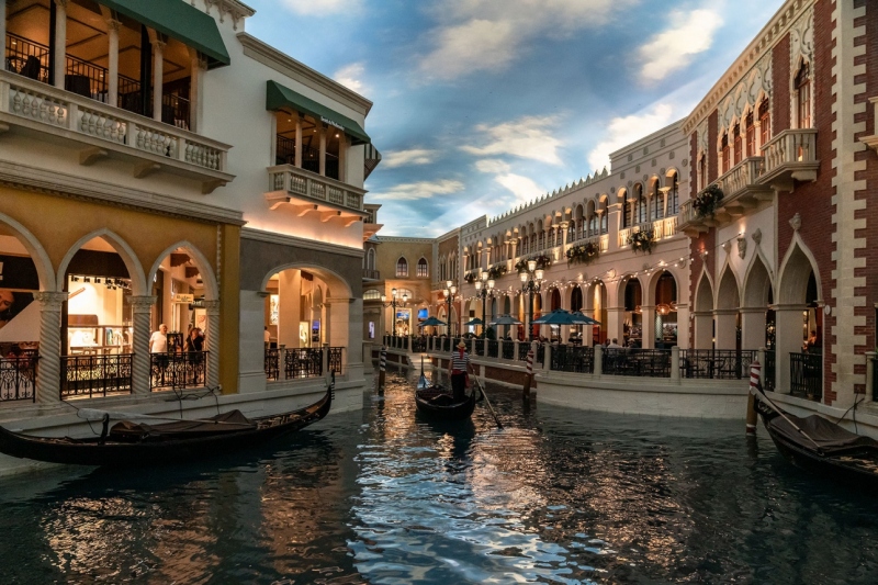 Venetian-11-