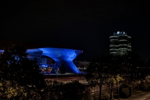 BMW  Welt 1