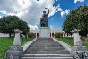 Theresienwiese 2